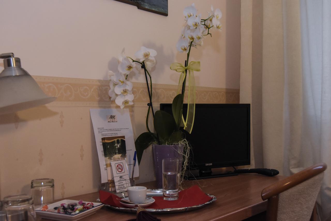 Albergo Munsci' Rovello Porro المظهر الخارجي الصورة